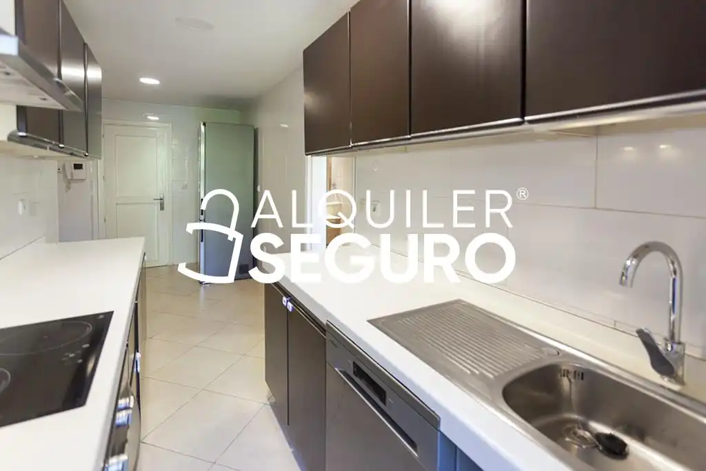 Flat with lift to rent in Menendez Pidal, imagen 21