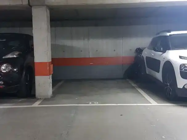 Parking of Garage for rent in Basauri 