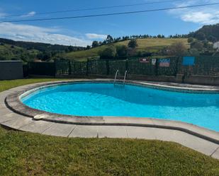 Piscina de Casa adosada en venda en Piélagos amb Calefacció, Jardí privat i Parquet