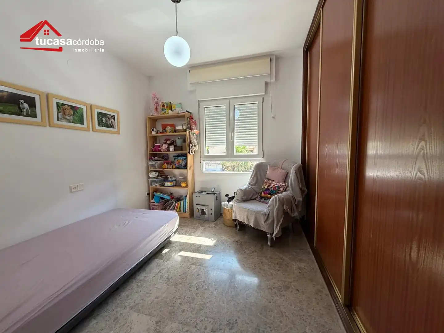 Dormitori de Pis en venda en Córdoba amb Aire condicionat i Terrassa
