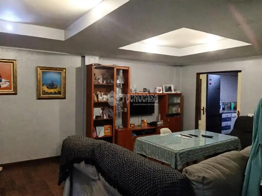 Sala de estar de Casa adosada en venta en Dos Hermanas con Aire acondicionado, Jardín privado y Trastero