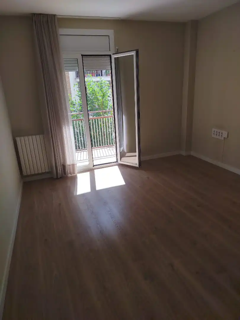 Flat with terrace for sale in Instituts - Universitat, imagen 18