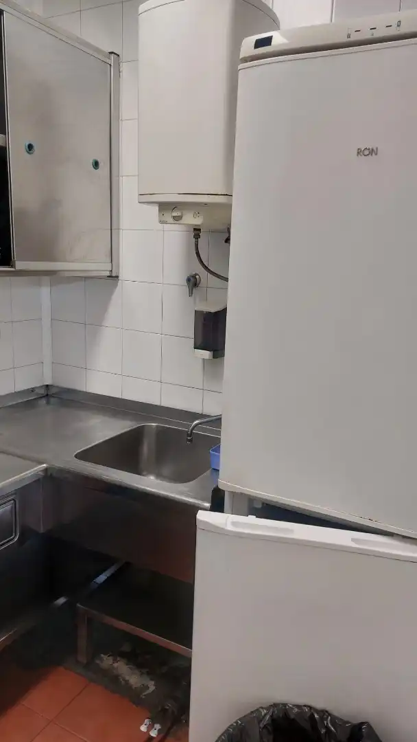 Cocina de Local en venta en Sopela con Calefacción y Amueblado