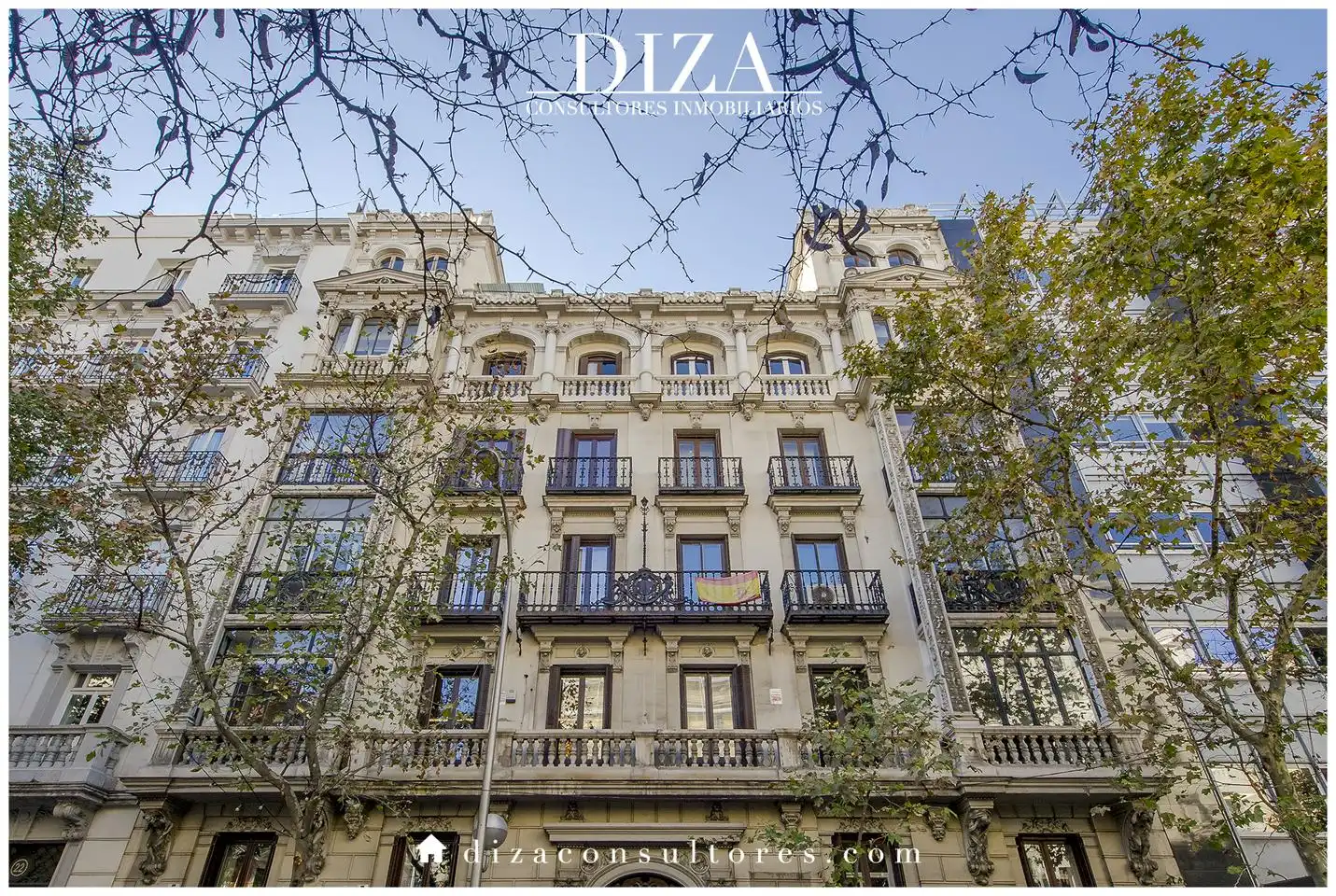 Außenansicht von Wohnung zum Verkauf in Madrid mit Klimaanlage, Terrasse und Möbliert
