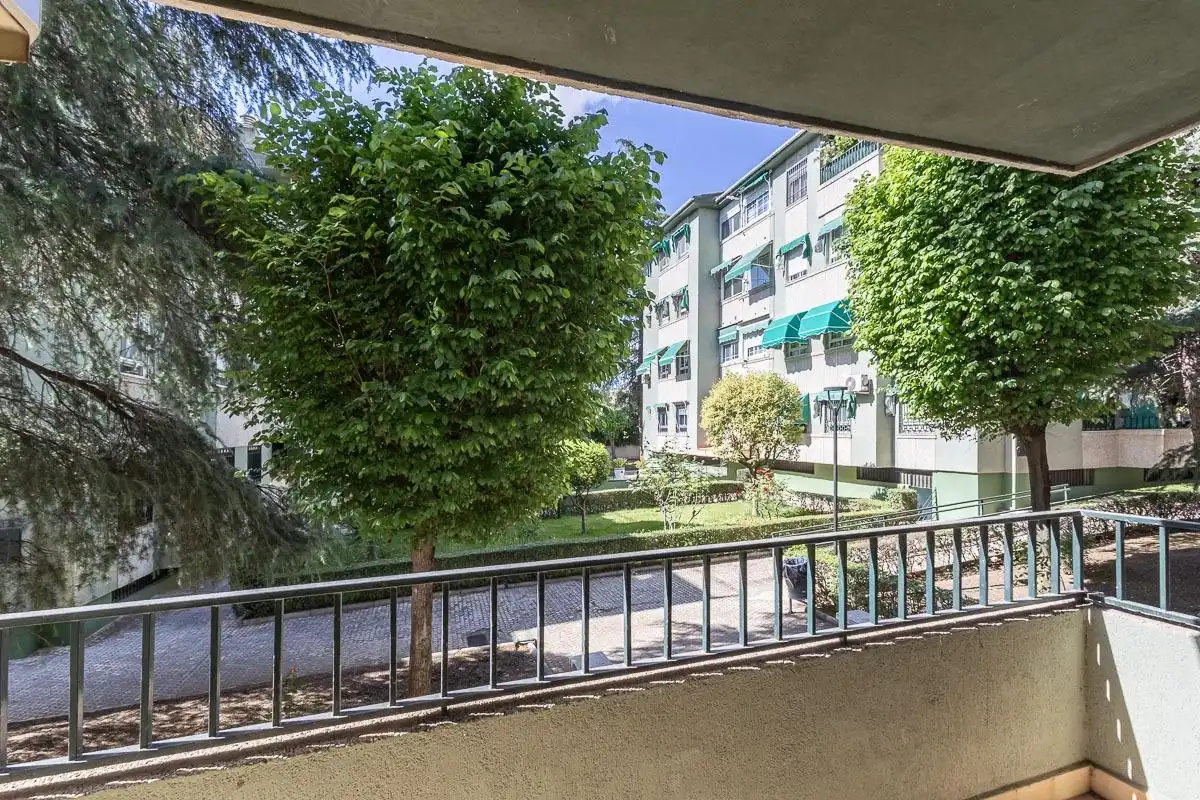 Piso en venta en Camino Bajo de Huétor, 19, Cervantes