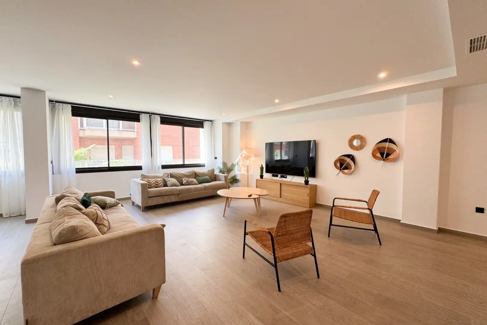 Living room of Flat for rent in Torrevieja  with Air Conditioner, Furnished and Oven