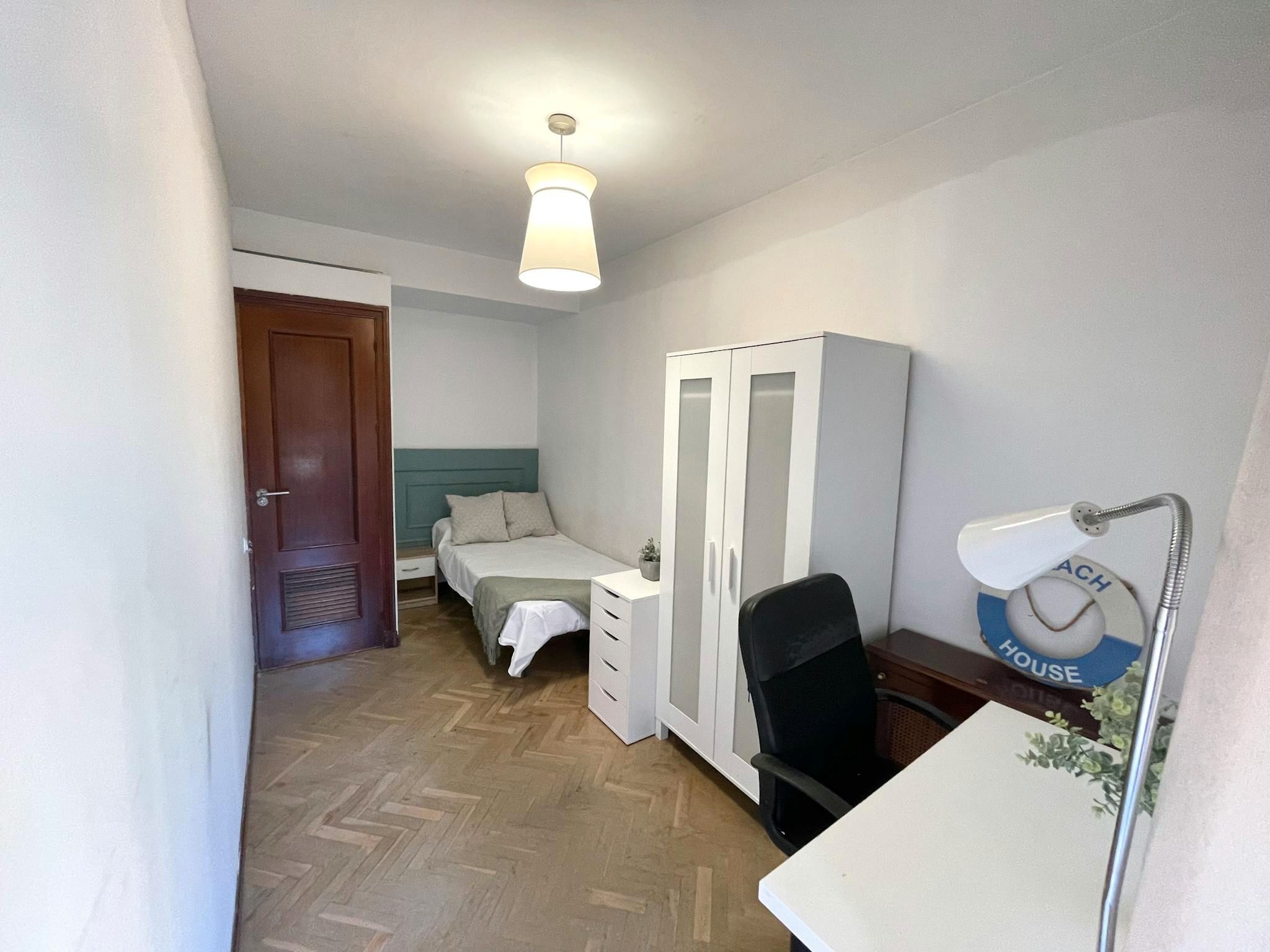 Pis per a compartir a N/A, Parque María Luisa -Giralda Sur