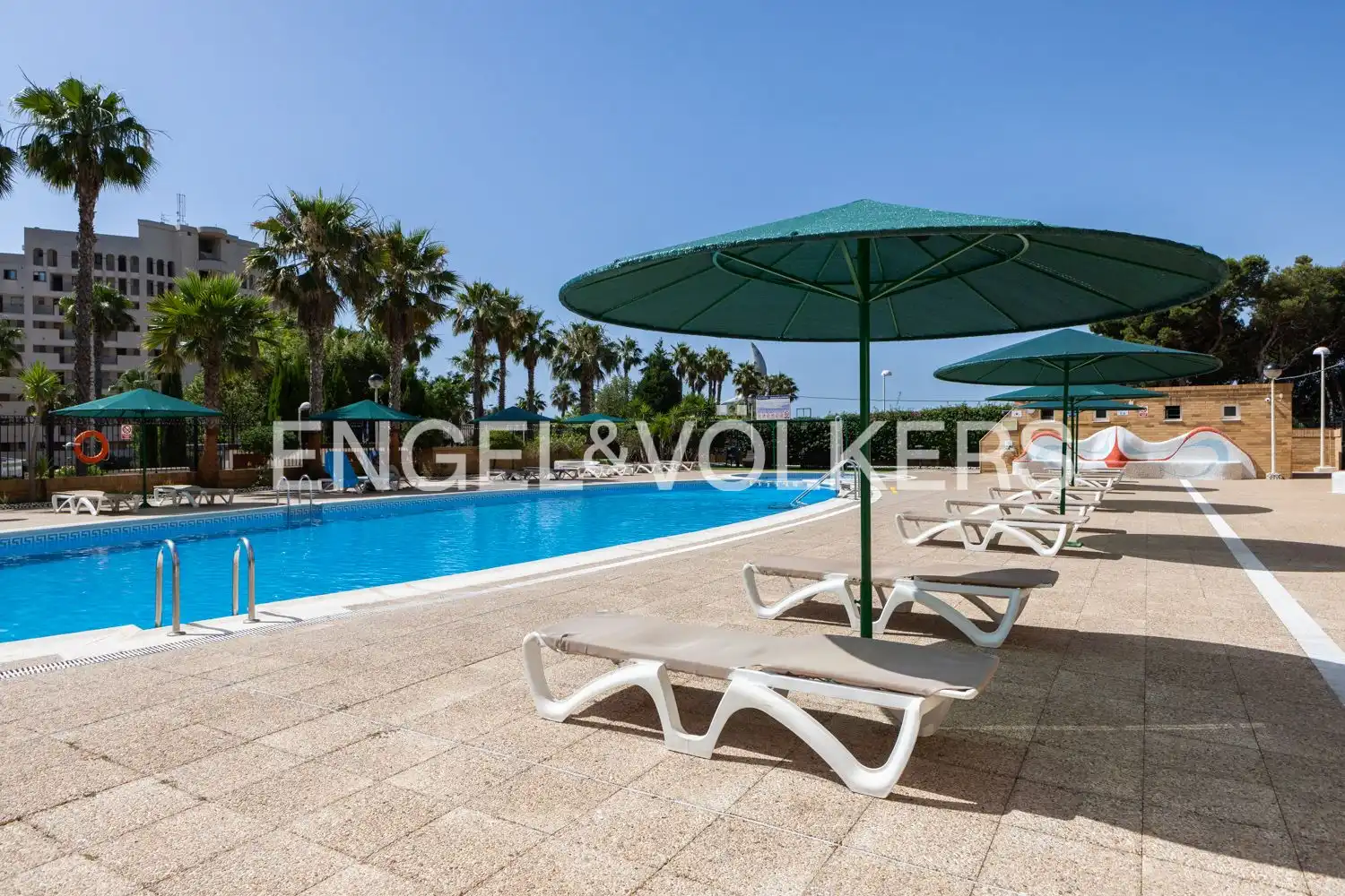 Piscina de Pis en venda en Oropesa del Mar / Orpesa amb Aire condicionat, Calefacció i Terrassa
