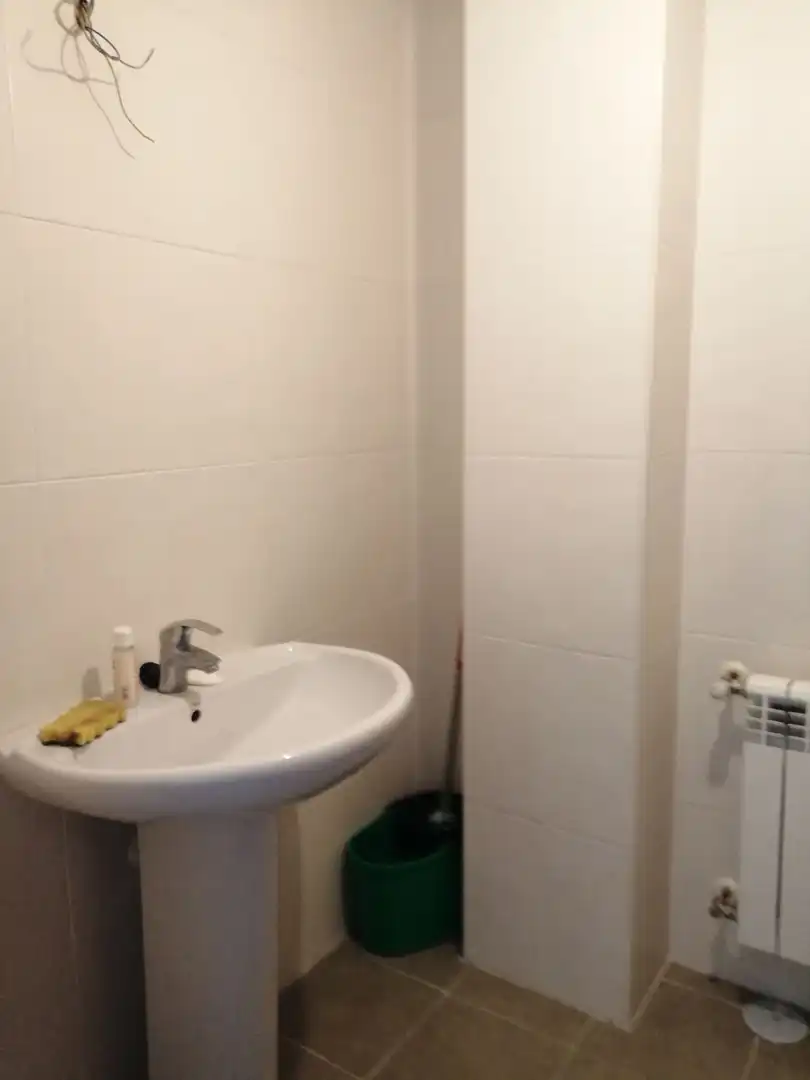 Bathroom of Flat for sale in Covadonga - Campuzano - Ciudad Vergel