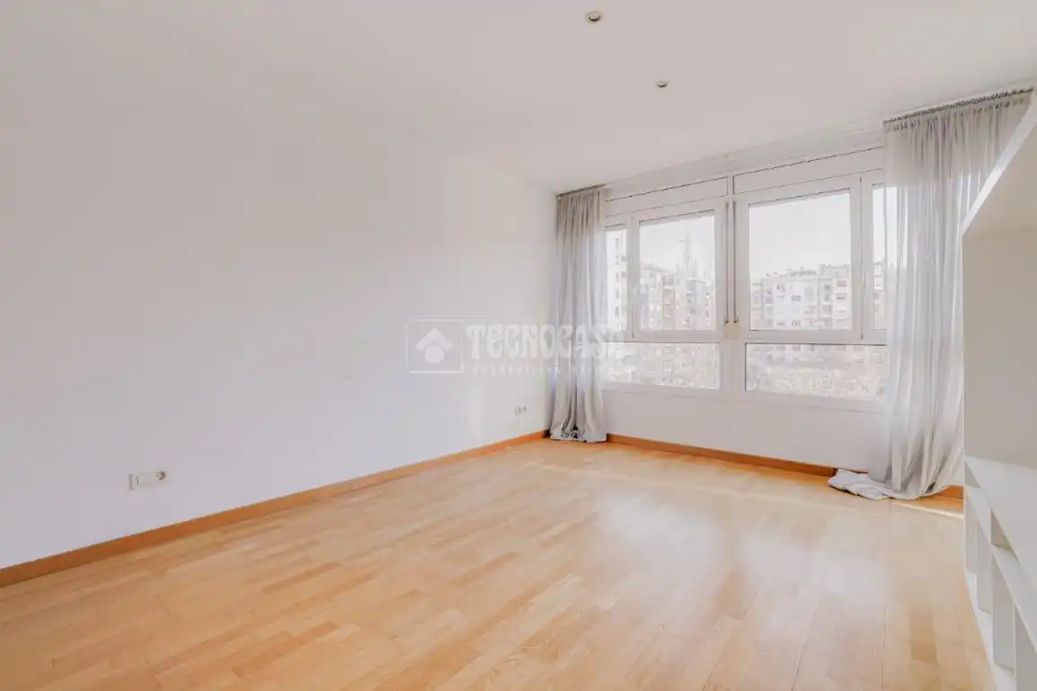 Habitación de Piso en venta en Barcelona con Aire acondicionado, Parquet y Balcón