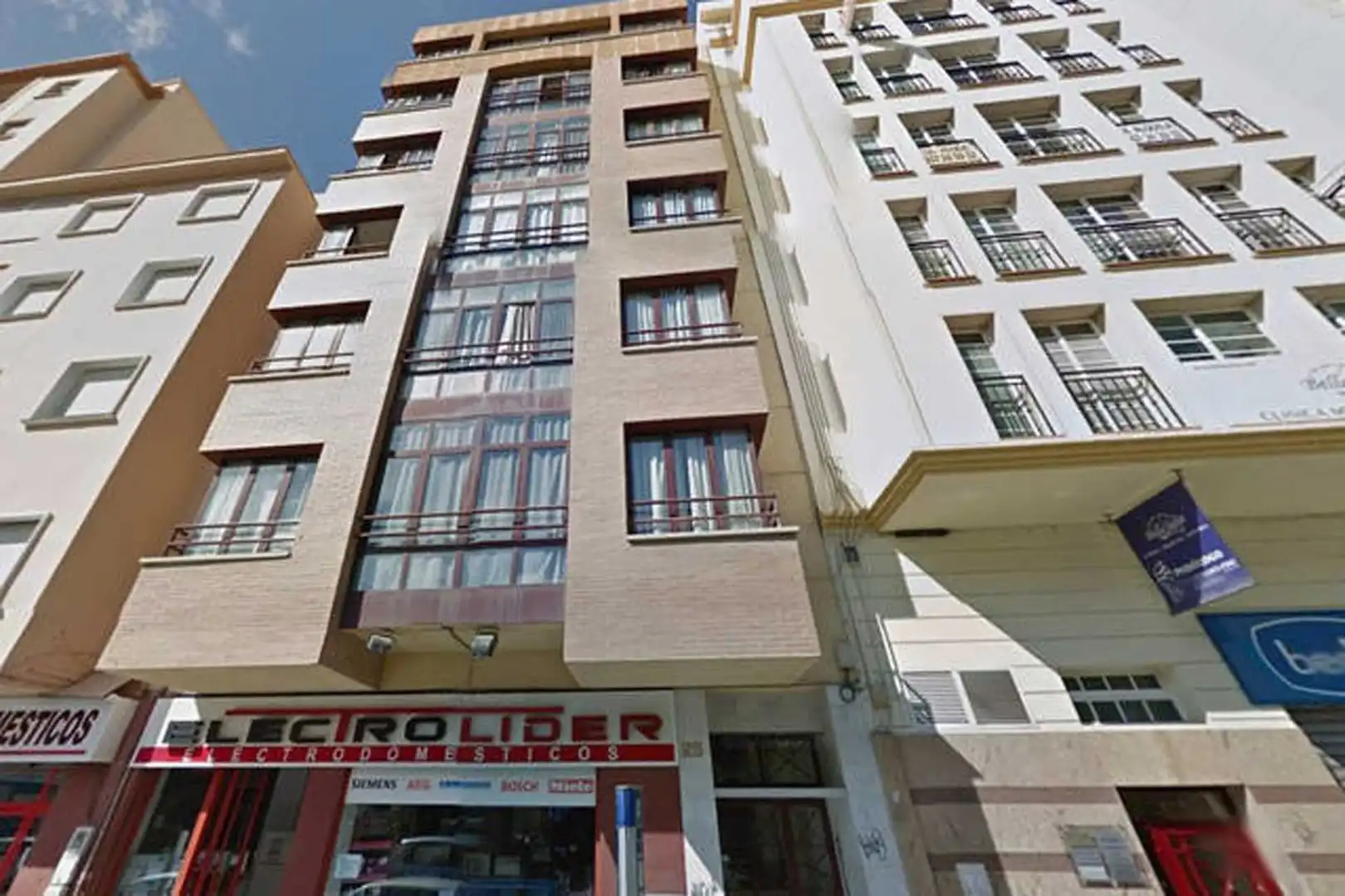 Vista exterior de Estudi en venda en Málaga amb Aire condicionat, Calefacció i Moblat