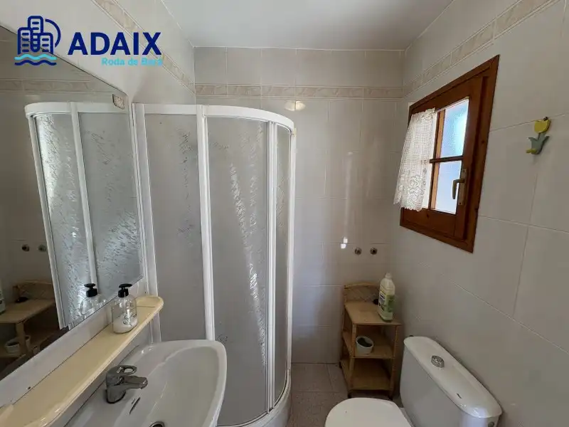 Casa adosada en venta en Roda de Berà