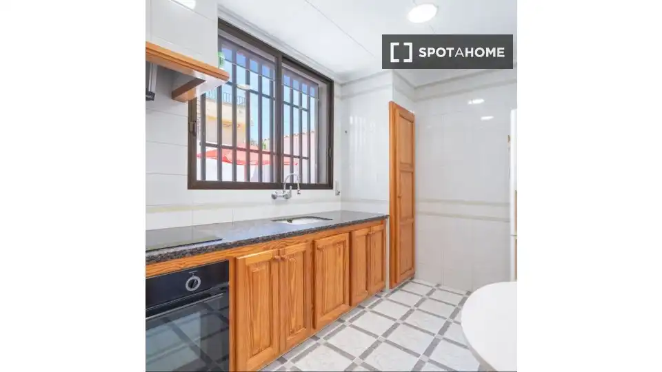 Cocina de Piso de alquiler en Alzira con Aire acondicionado, Calefacción y Amueblado