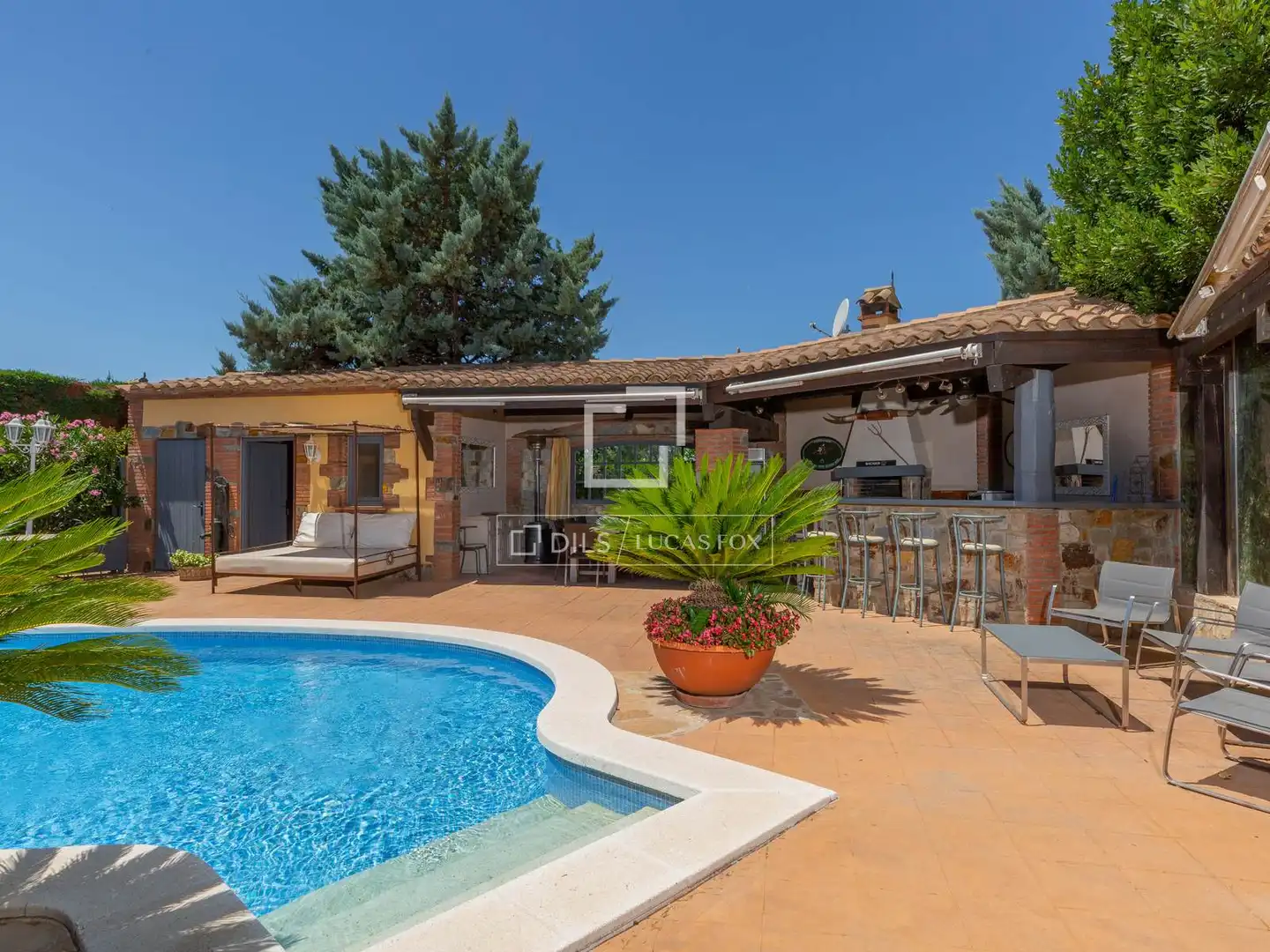Chalet con piscina en venta en Peralada, imagen 8