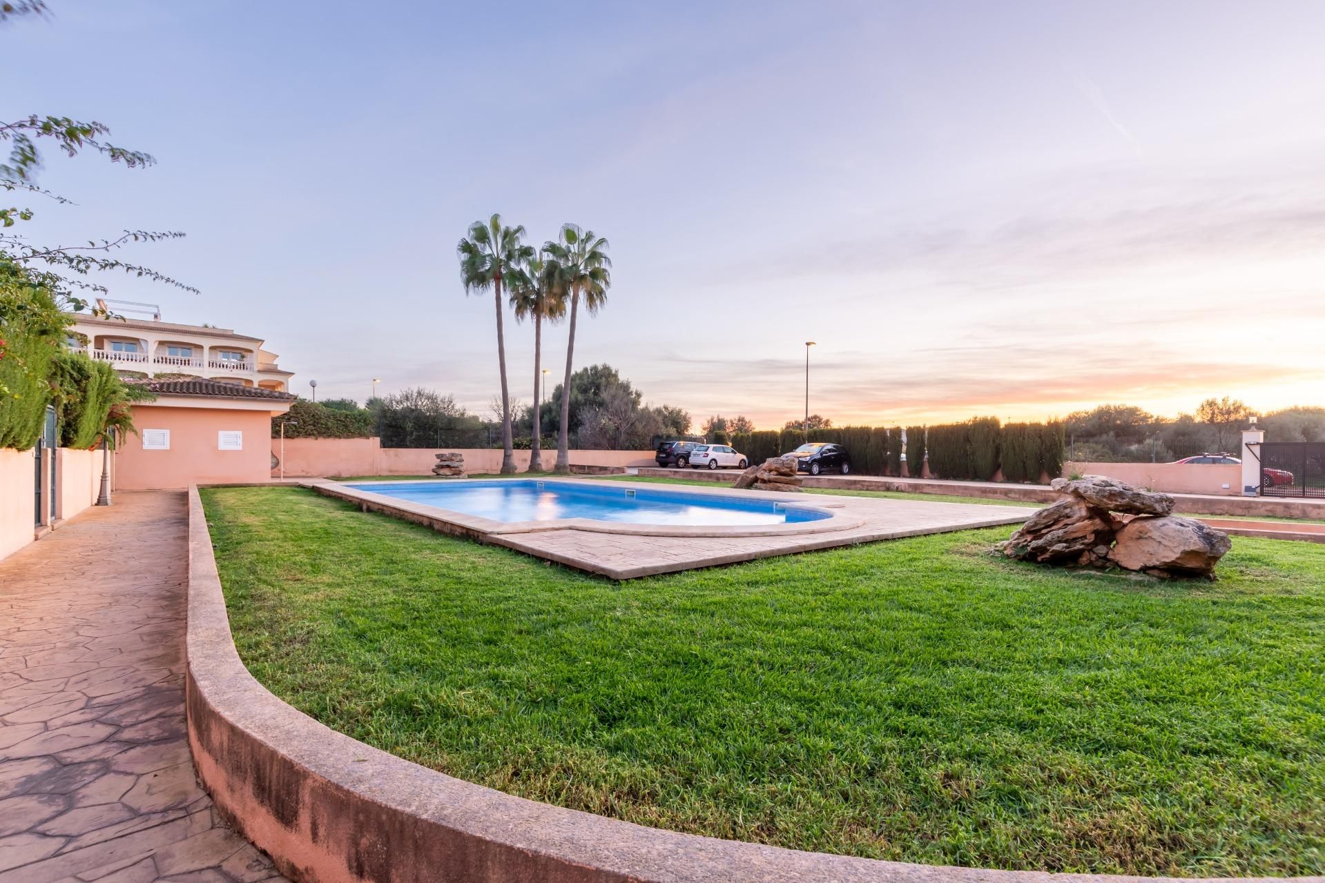 Piscina de Casa adosada en venta en Llucmajor con Aire acondicionado, Calefacción y Jardín privado