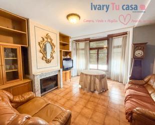 Sala d'estar de Casa o xalet en venda en Castellón de la Plana / Castelló de la Plana amb Calefacció, Terrassa i Traster
