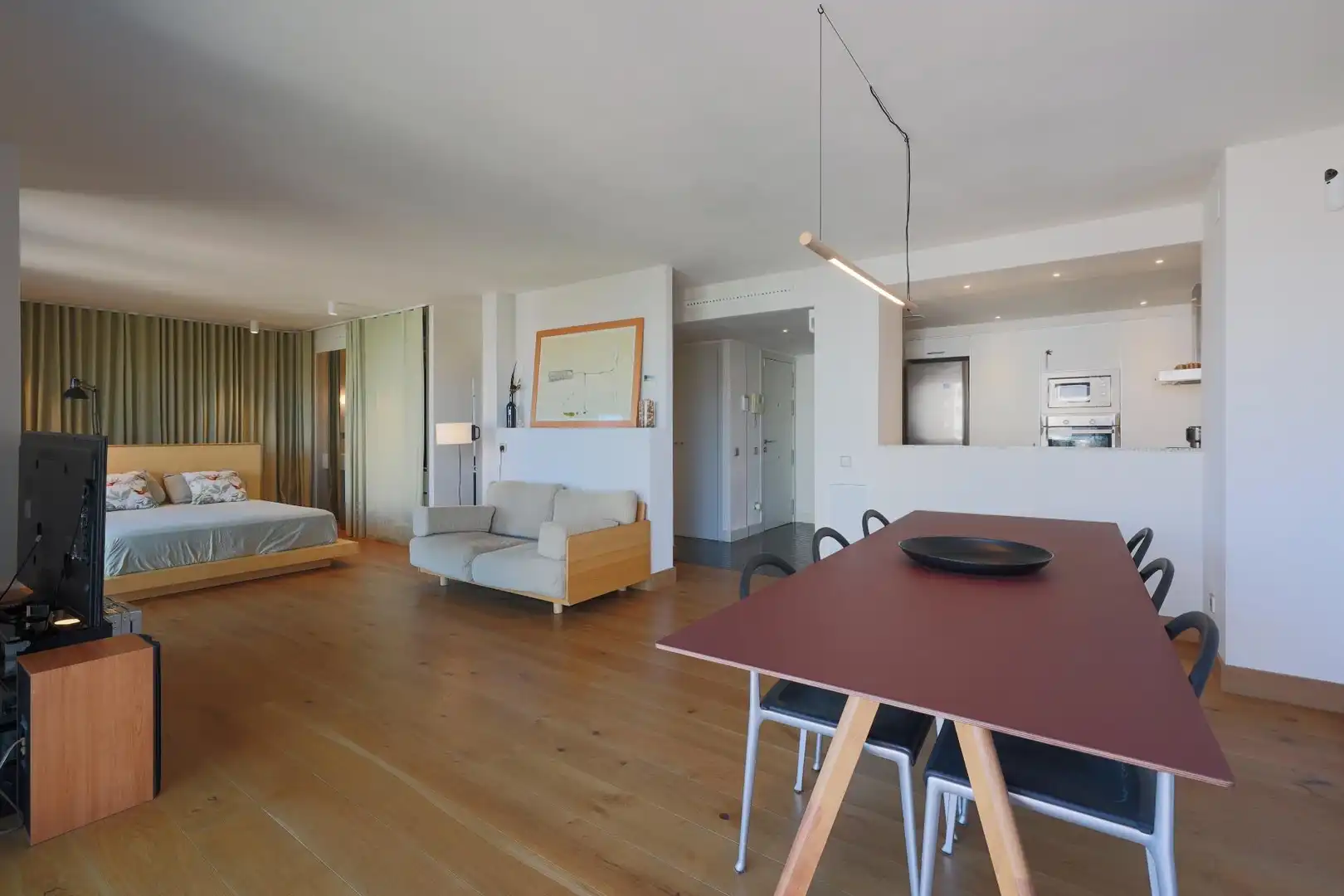 Sala de estar de Piso de alquiler en L'Hospitalet de Llobregat con Aire acondicionado, Calefacción y Parquet