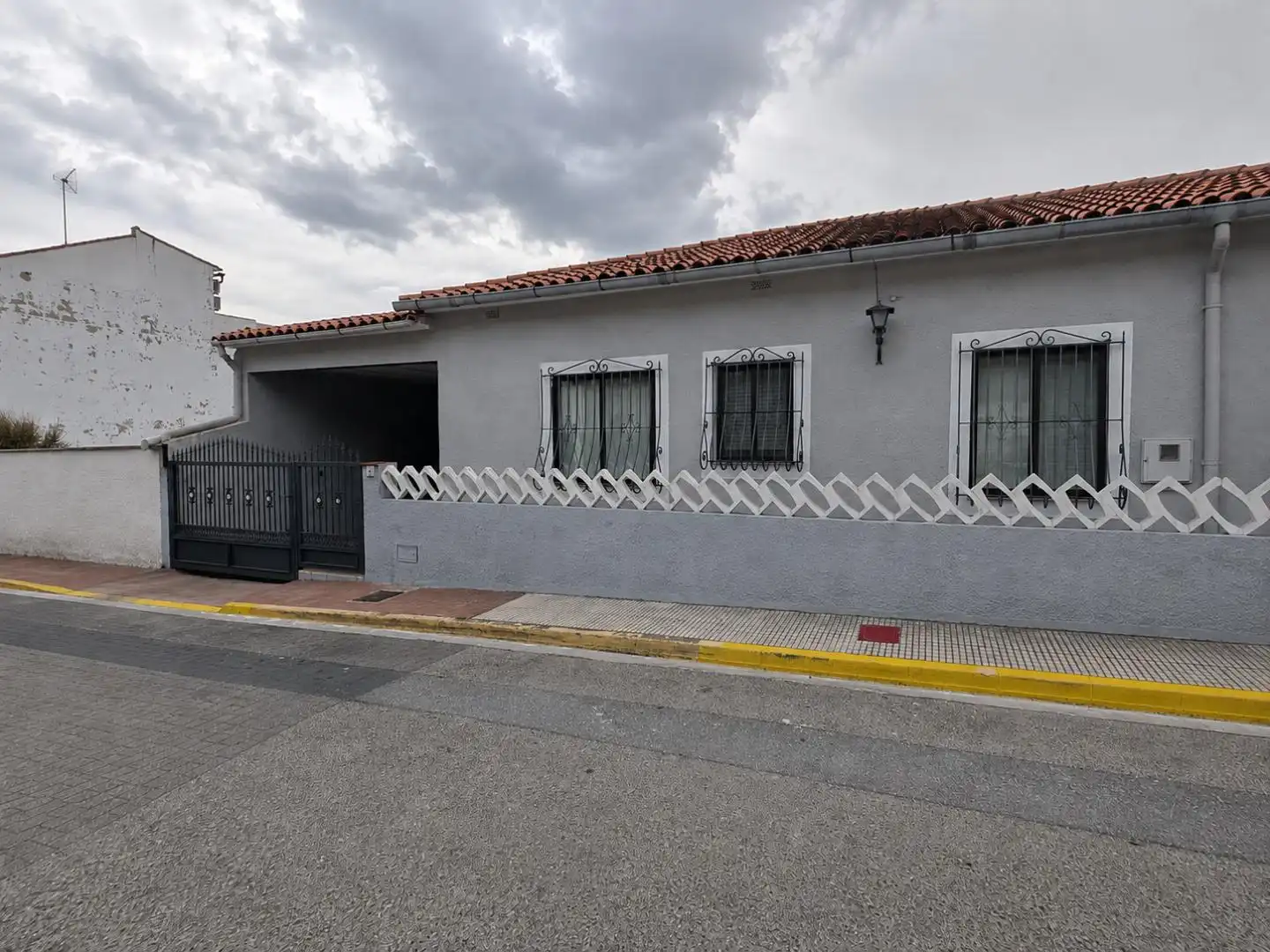 Villa mit Terrasse zum Verkauf in L'Atzúbia