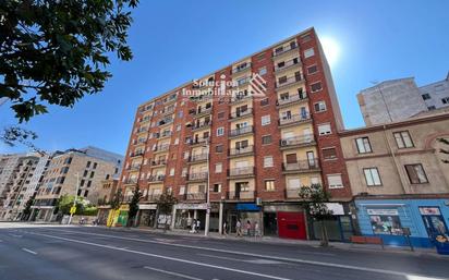 Exterior view of Flat for sale in Salamanca Capital