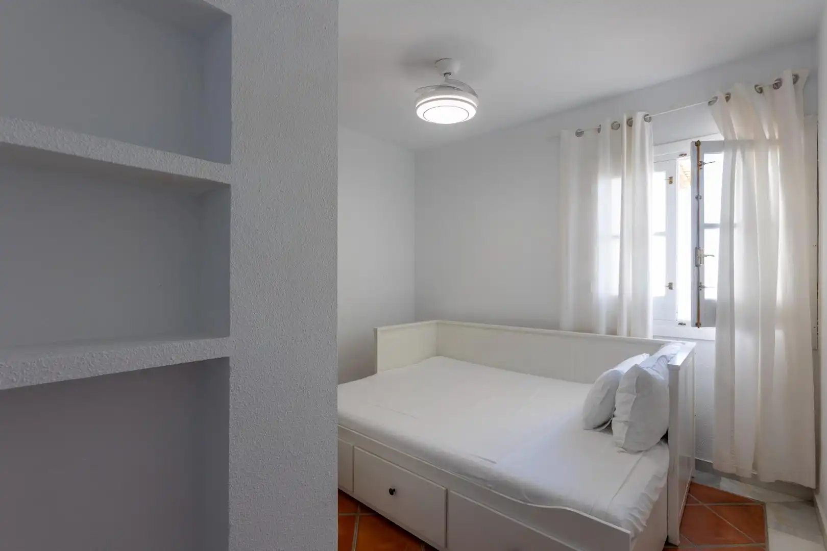 Habitación de Casa o chalet en venta en Almuñécar con Aire acondicionado, Jardín privado y Terraza
