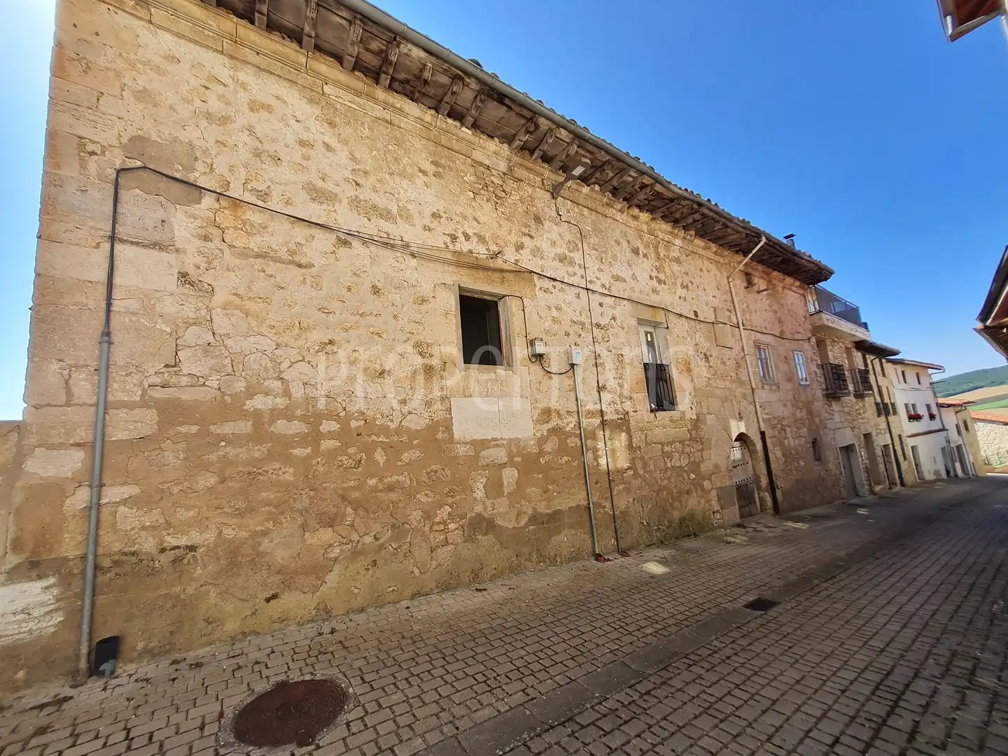 Vista exterior de Casa adosada en venta en Peñacerrada- Urizaharra