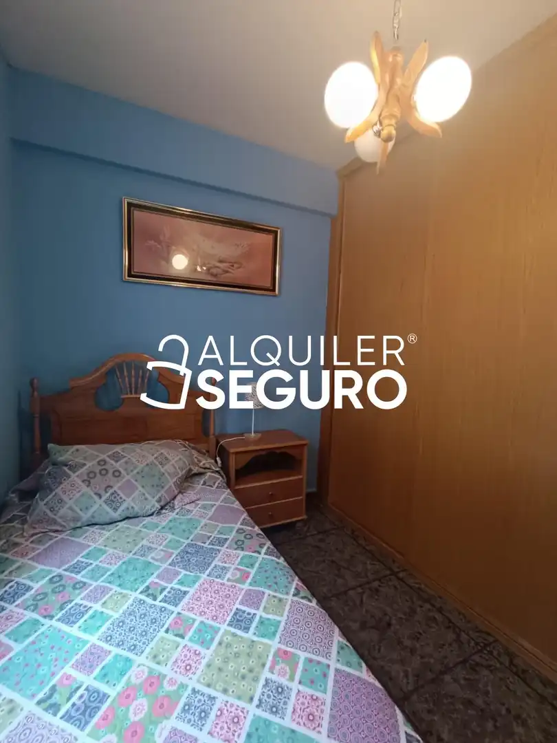 Schlafzimmer von Wohnung zur Miete in Universidad