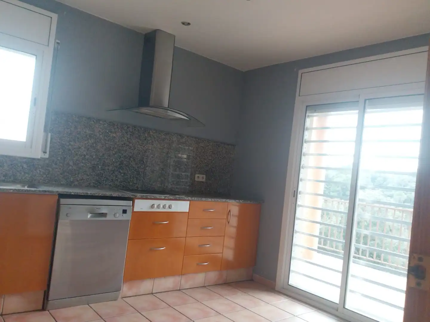 Cuina de Casa o xalet en venda en L'Ametlla del Vallès amb Calefacció, Jardí privat i Terrassa