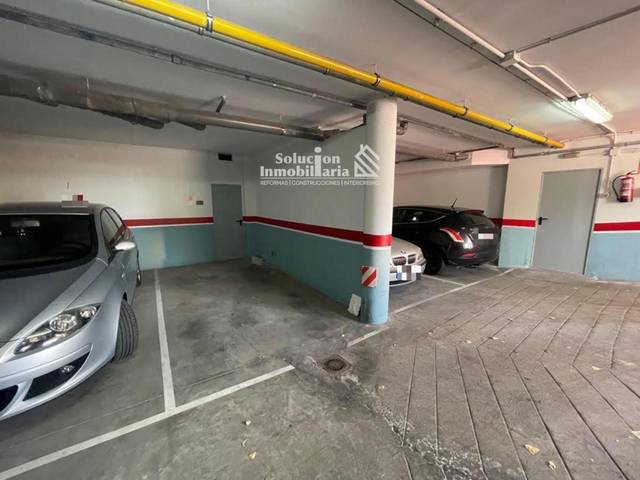 Garaje en Alquiler en Universidad - Tenerías