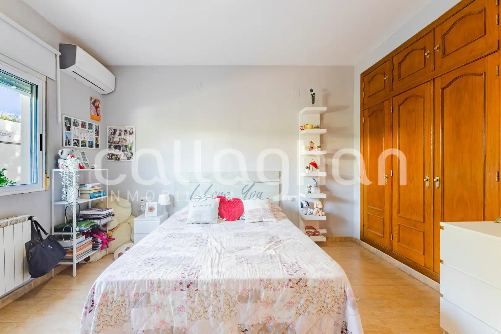 Bedroom of Houses for sale in Serra  with Air Conditioner, Heating and Private garden