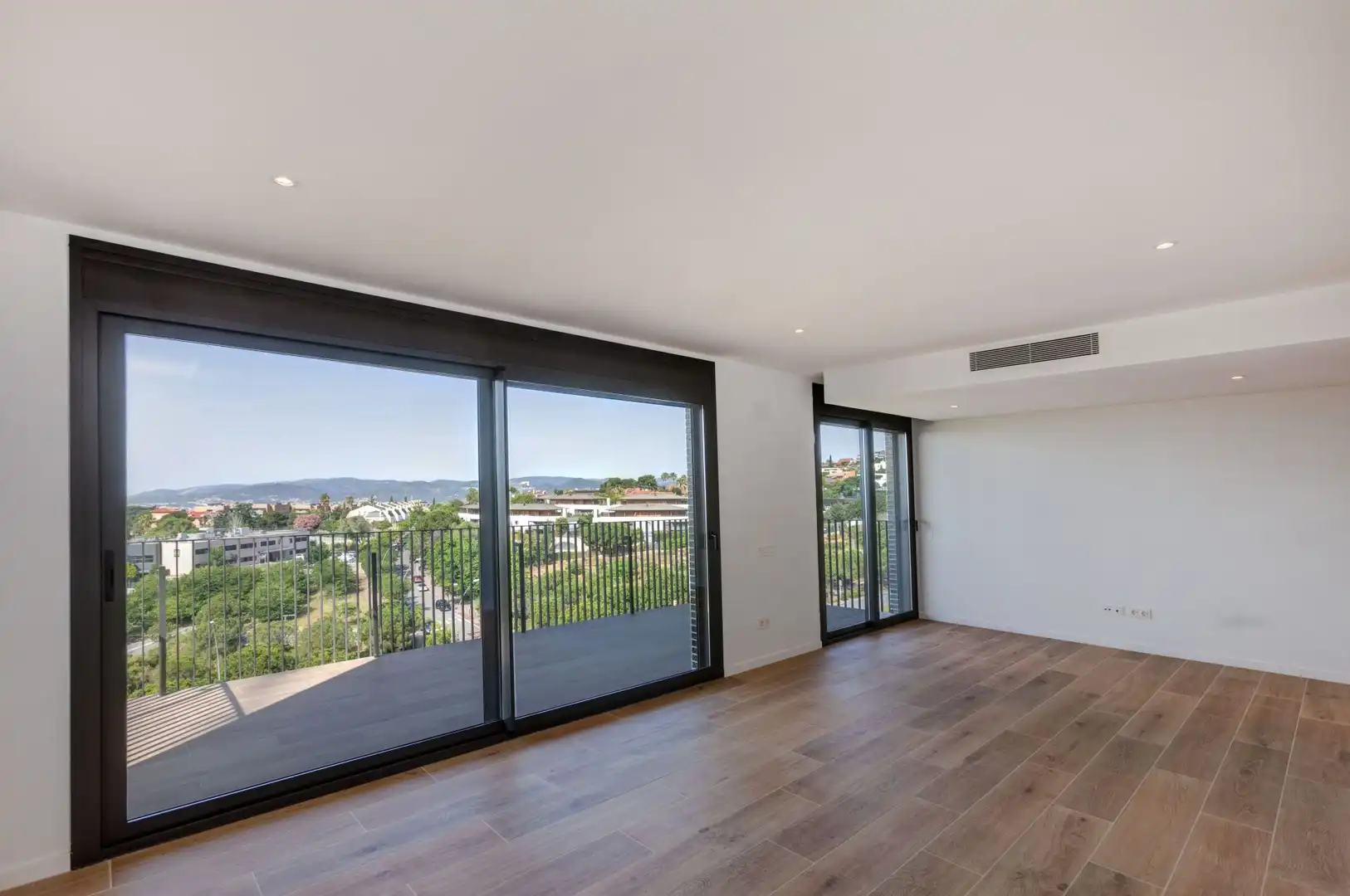 Flat with pool to rent in Carrer de Joan Miró, imagen 11