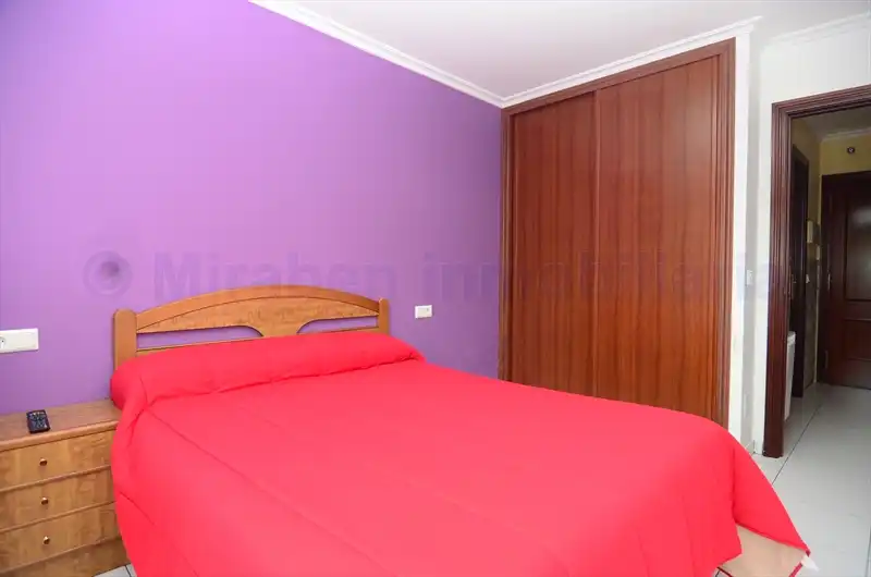 Schlafzimmer von Wohnung zur Miete in Boiro mit Heizung, Terrasse und Abstellraum