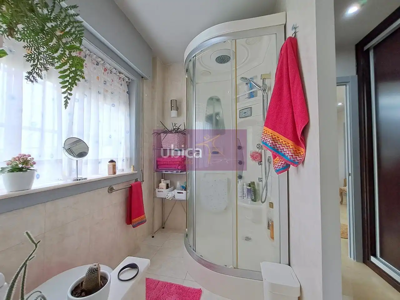 Bathroom of Houses for sale in Vigo   with Heating, Private garden and Terrace