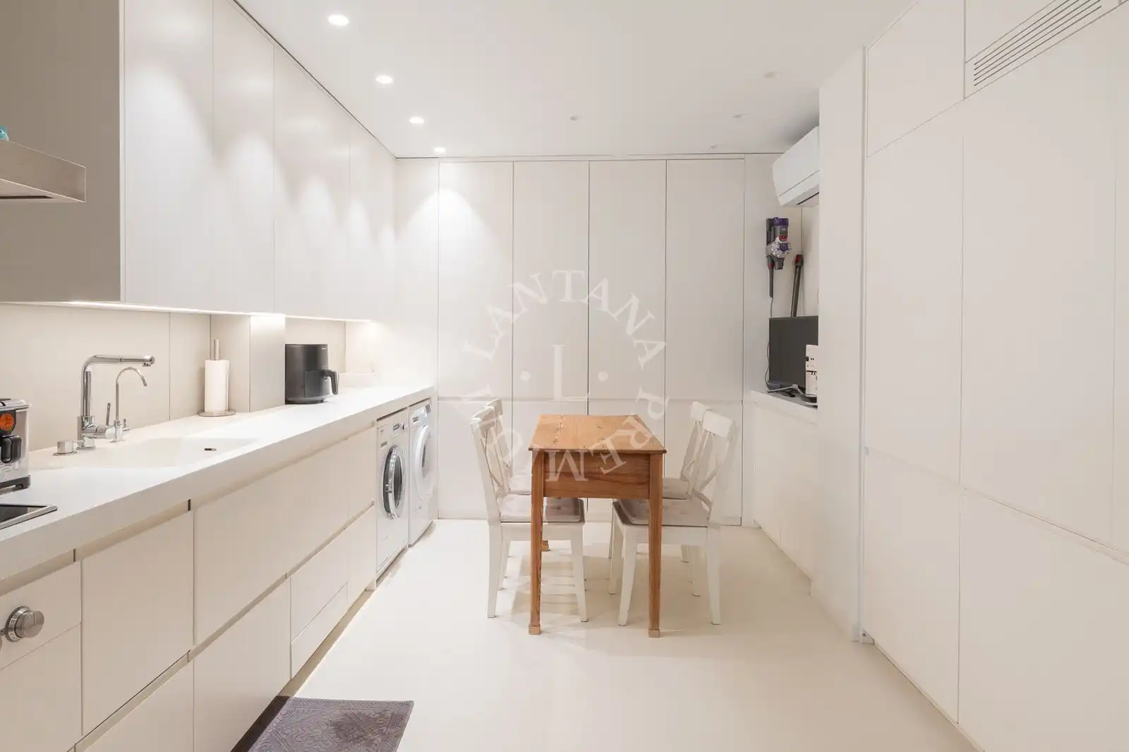 Cocina de Casa o chalet en venta en Barcelona con Calefacción y Terraza