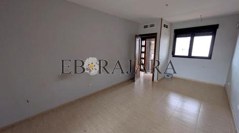 Foto 4 de Casa adosada en venda a Francisco Pizarro, Cazalegas, Toledo