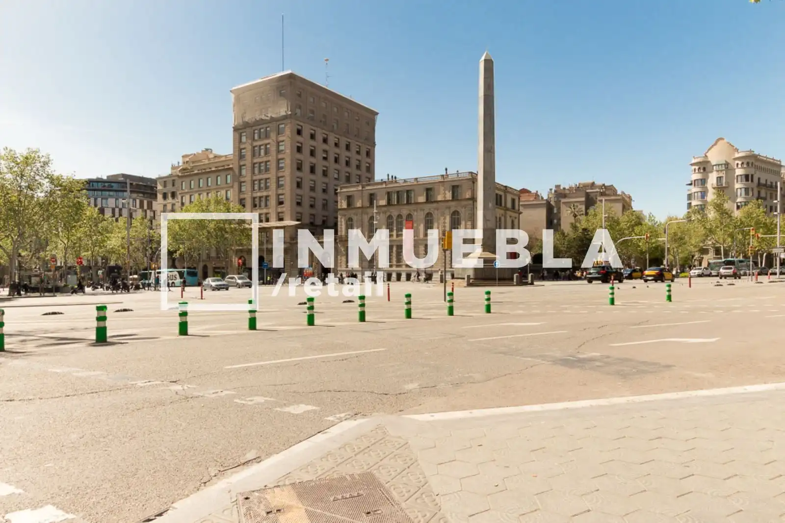 Exterior view of Commercial properties for sale in Barcelona  with Air Conditioner