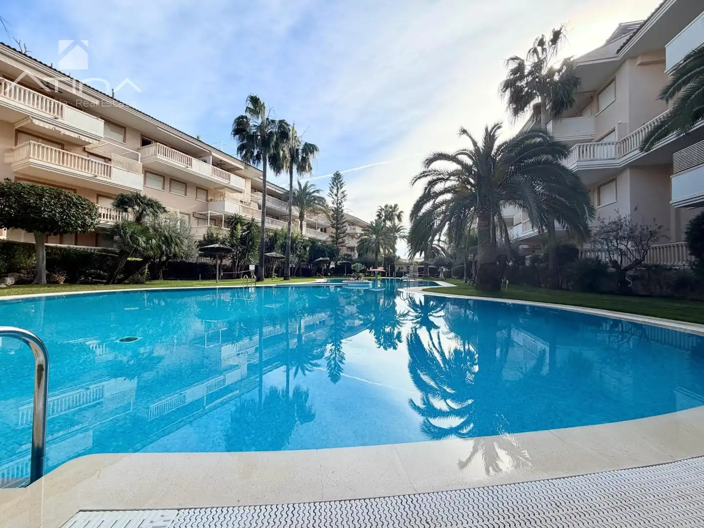 Piscina de Apartamento en venta en Jávea / Xàbia con Aire acondicionado, Calefacción y Jardín privado