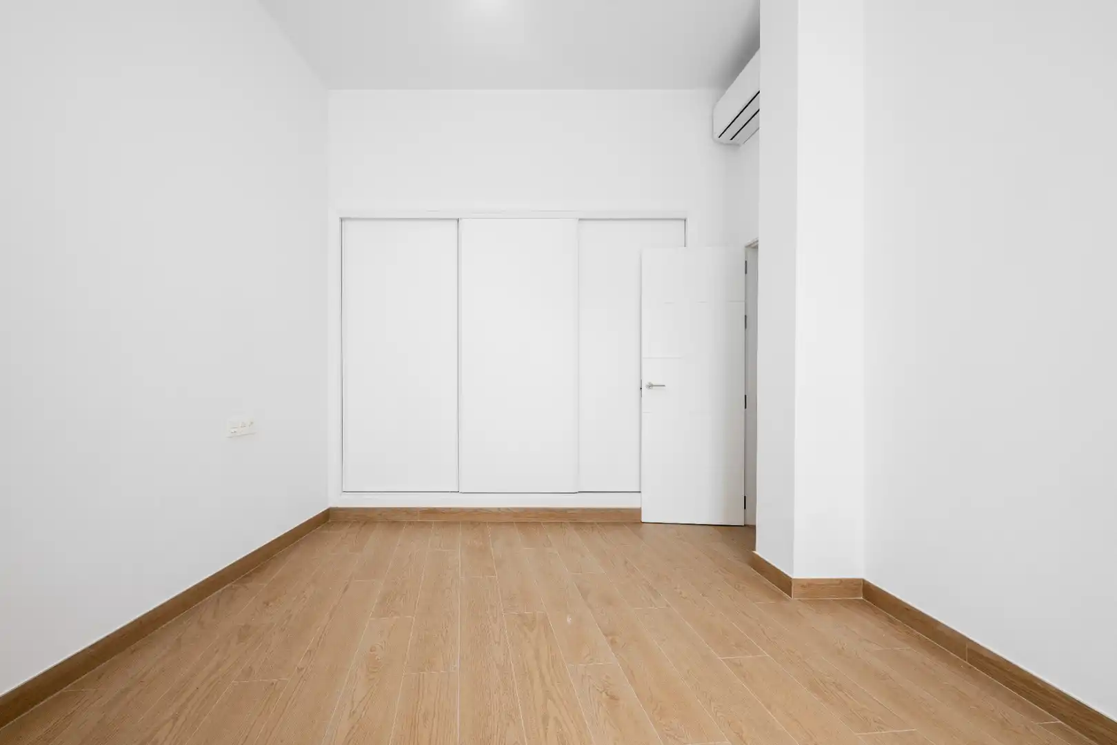 Planta baja en venta en Calle San Agustín, 13, Centro