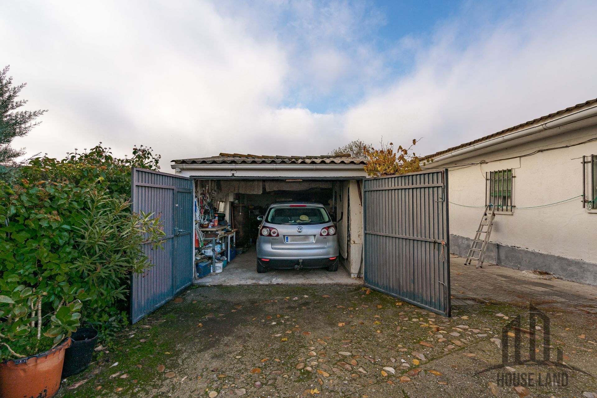 Parking of House or chalet for sale in El Vellón  with Heating, Private garden and Storage room