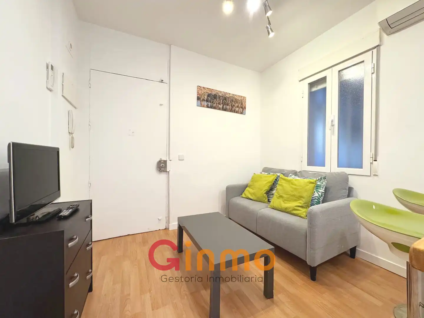 Bedroom of Flat for rent in Madrid  with Air Conditioner, Heating and Parquet flooring