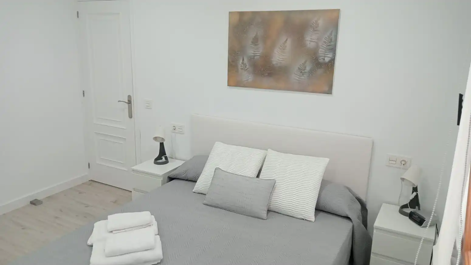 Schlafzimmer von Wohnung zur Miete in Gijón  mit Heizung
