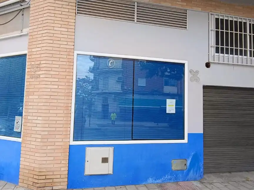 Vista exterior de Local en venta en Albacete con Aire acondicionado, Calefacción y Amueblado