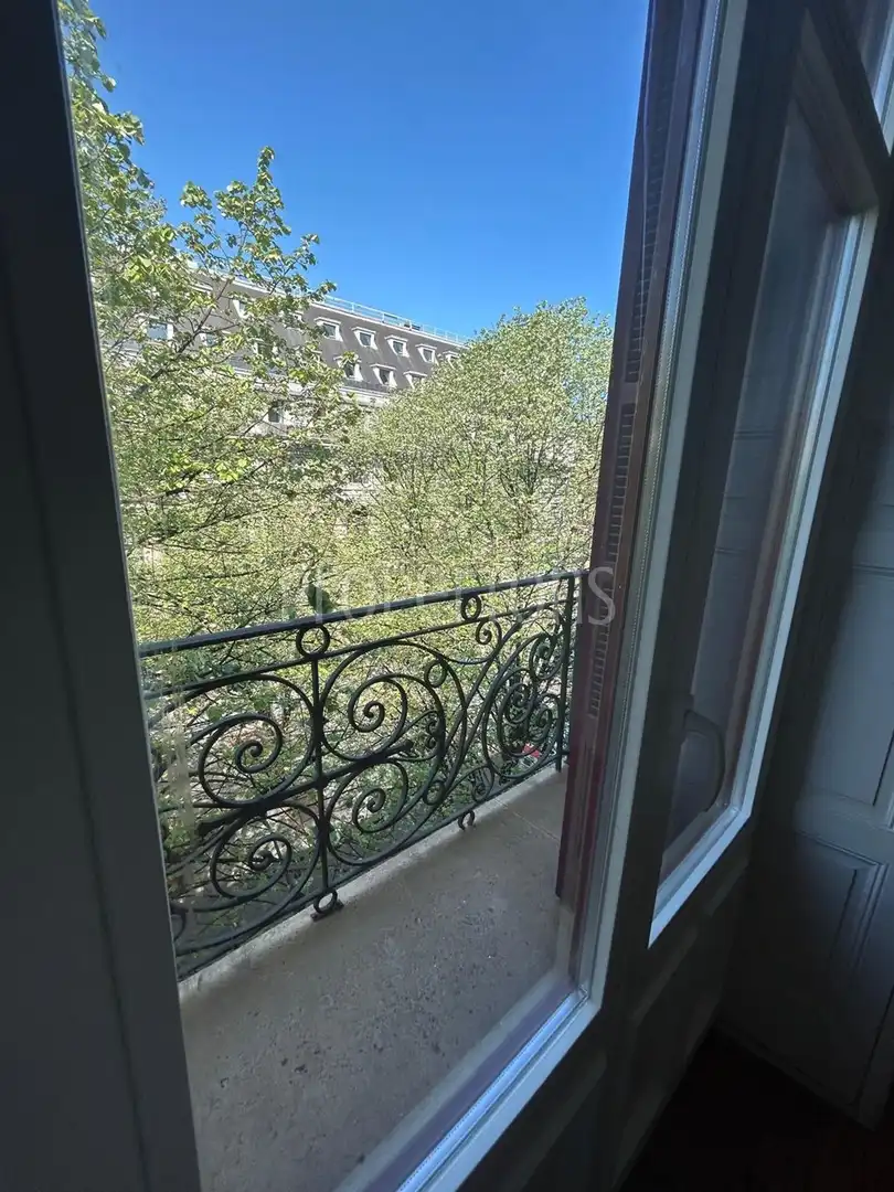 Balcony of Office for rent in Bilbao 