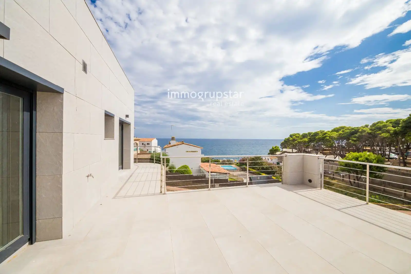 Vista exterior de Casa o xalet en venda en Palamós amb Aire condicionat, Calefacció i Terrassa