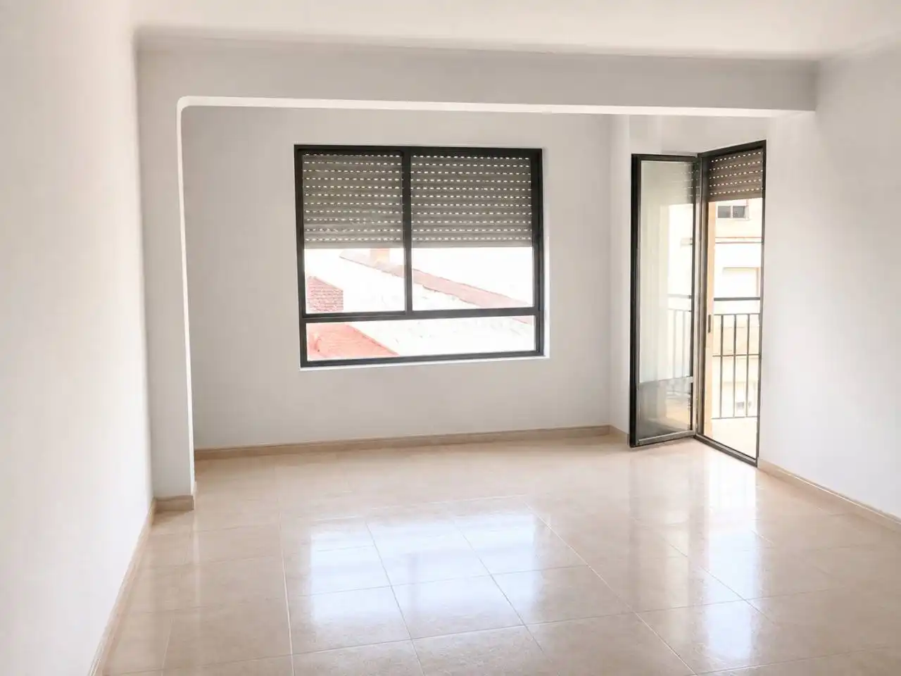 Sala d'estar de Pis en venda en Oliva amb Moblat i Balcó