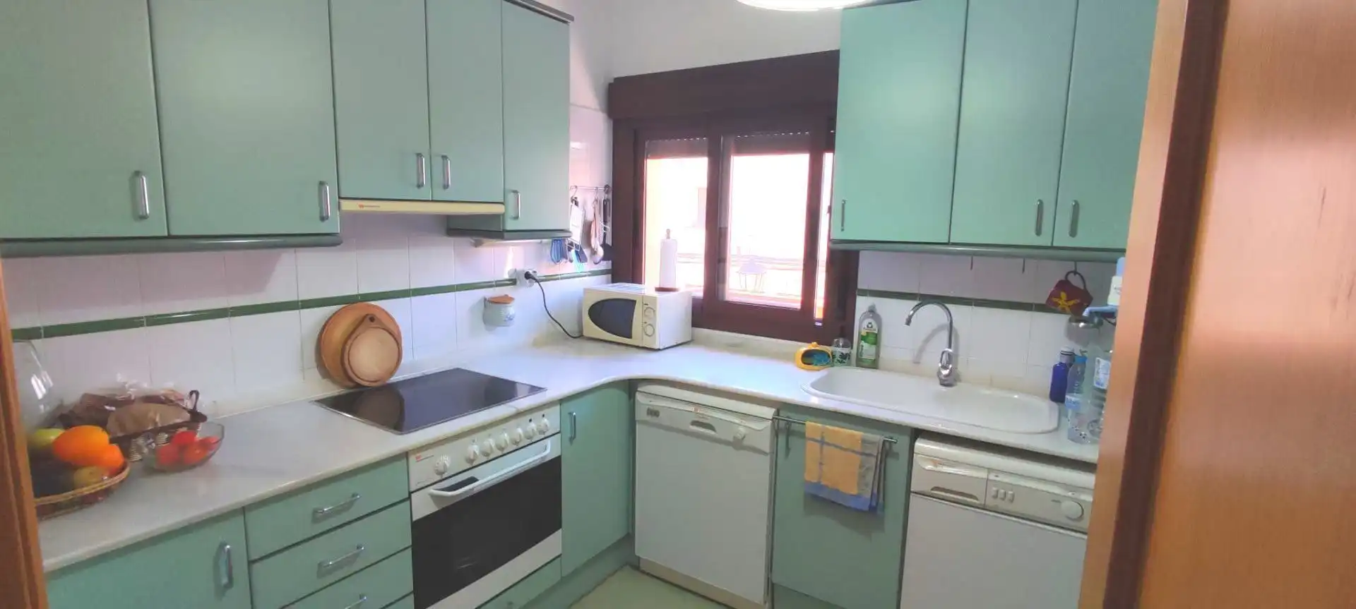 Cocina de Piso en venta en La Puebla de Castro con Calefacción, Terraza y Trastero