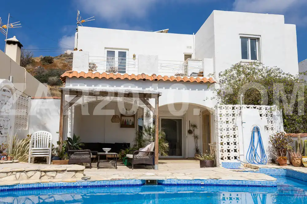 Vista exterior de Casa o xalet en venda en Mojácar amb Aire condicionat, Jardí privat i Terrassa