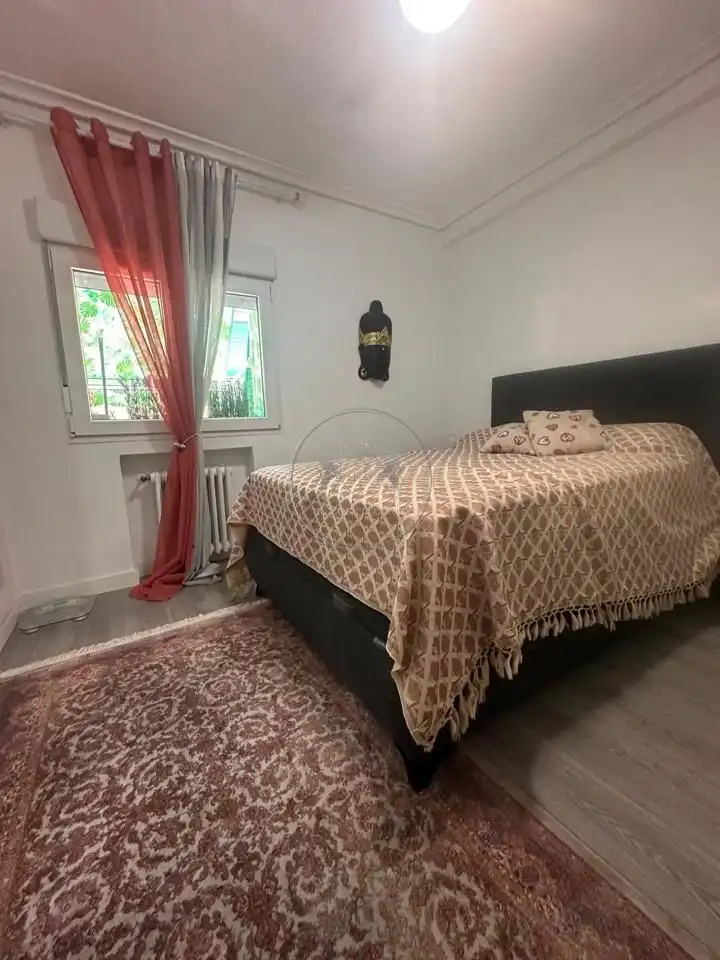Schlafzimmer von Wohnung zur Miete in Madrid mit Klimaanlage, Heizung und Terrasse