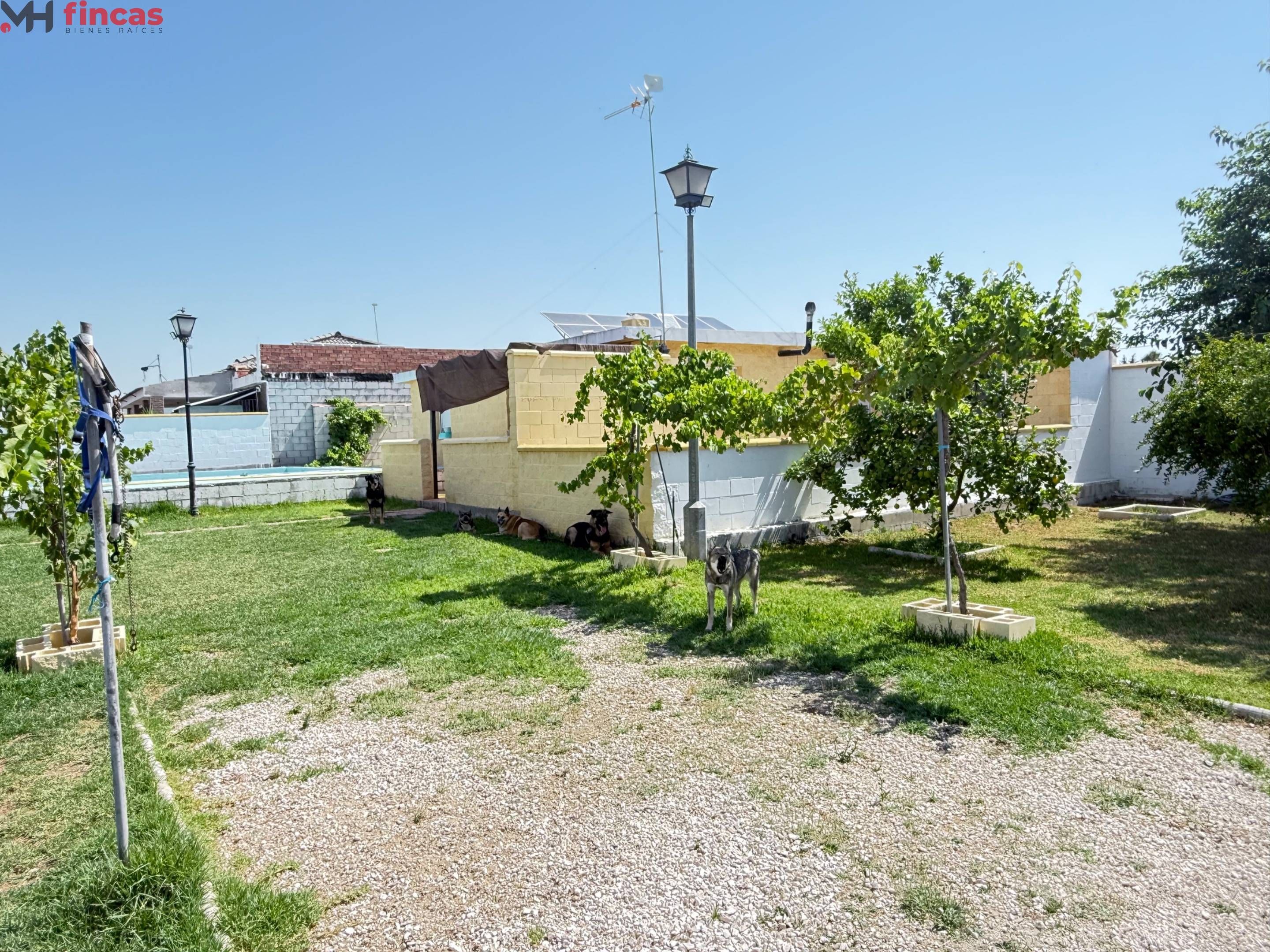 Finca rústica de lloguer en Utrera amb Jardí privat i Piscina