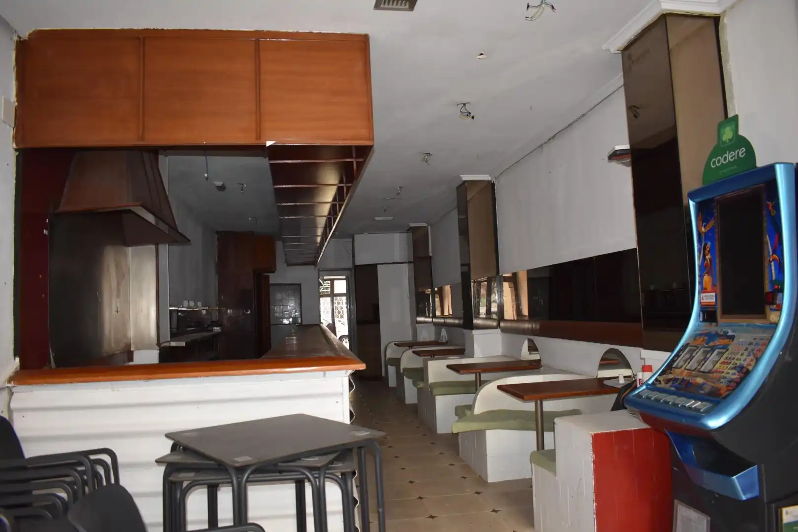 Local comercial en venta en Puerto Chico, imagen 2