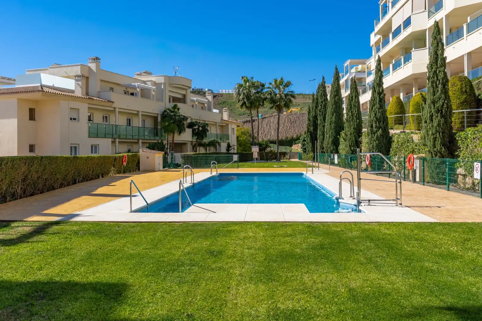 Swimming pool of Attic for sale in Mijas  with Air Conditioner, Heating and Terrace
